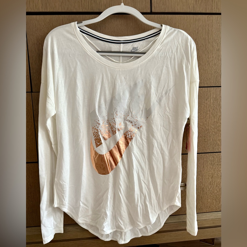 Nike Women’s Long Sleeve Tee, Metallic Foil Print, Size S, New